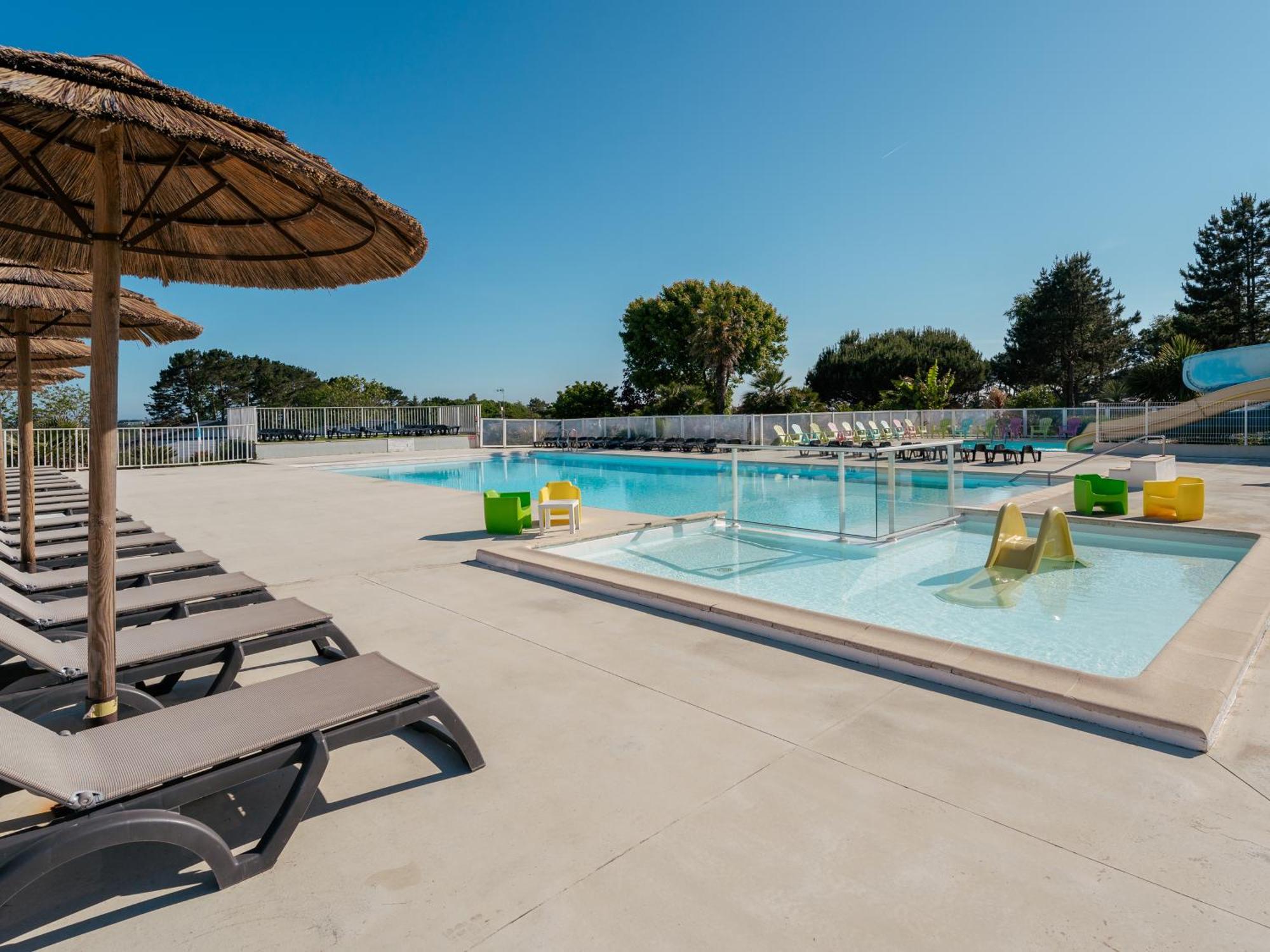 Отель Domaine Les Jardins De Kergal Guidel-Plage Экстерьер фото